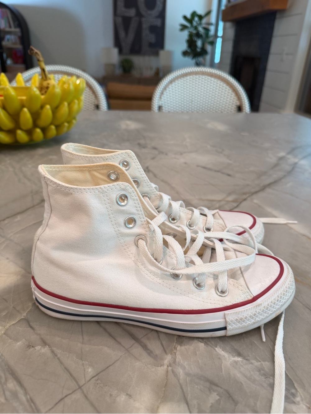 Converse size 6